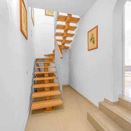 Lussuosa Dimora Vista Mare Con Piscina E A 300 Mt